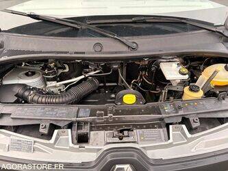 2014-renault-master-1434818-46147848