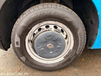 2014-renault-master-1434818-46147852