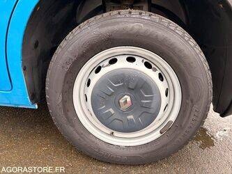 2014-renault-master-1434818-46147854