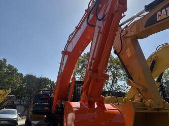 2024-hitachi-350h-5g-46147866