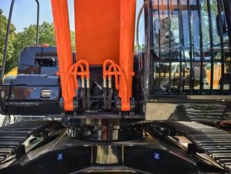 2024-hitachi-350h-5g-46147874