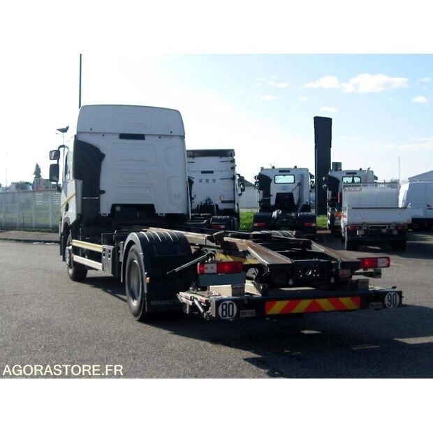 2017 Renault T-46147886