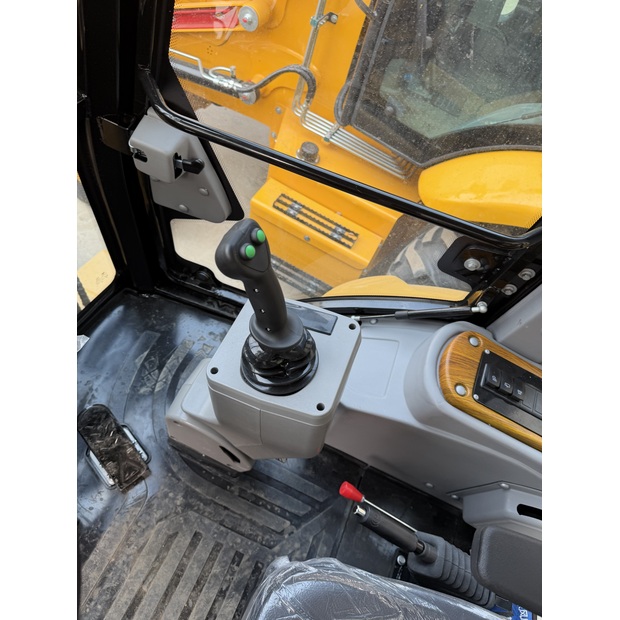 2025 Shantui SBH388-46147986