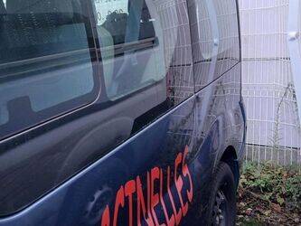 2009-renault-trafic-1434825-46148003