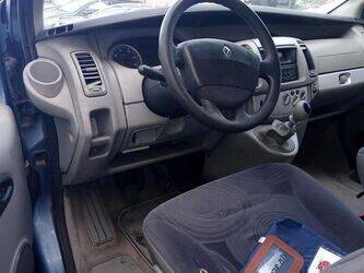 2009-renault-trafic-1434825-46148012