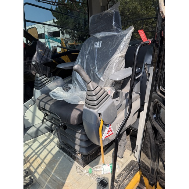 2024 Caterpillar 329D2L-46148084