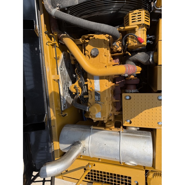 2024 Caterpillar 329D2L-46148090