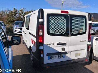 2017-renault-trafic-1434831-46148110