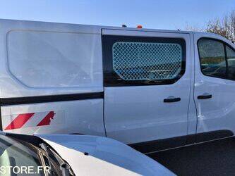 2017-renault-trafic-1434831-46148112