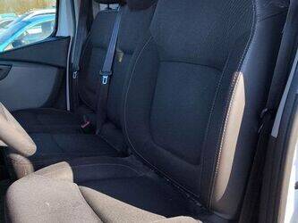 2017-renault-trafic-1434831-46148124