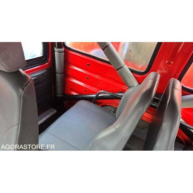 1999 Renault M210-46148160