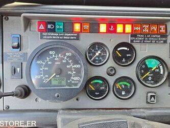 1999-renault-m210-1434834-46148171