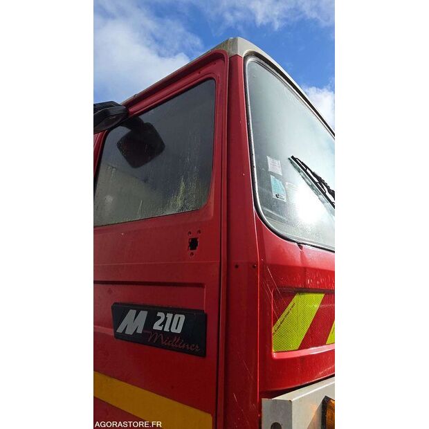 1999 Renault M210-46148188