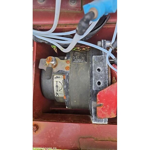 1998 Renault M210-46148212