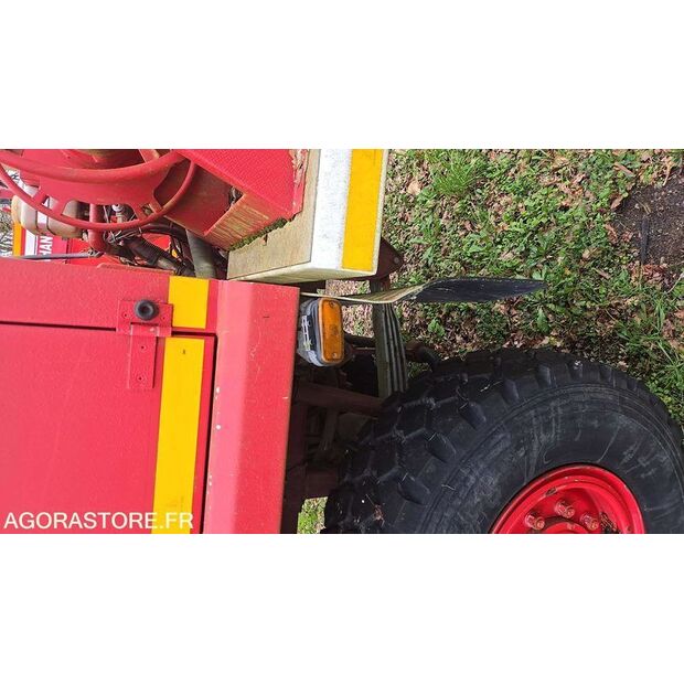 1998 Renault M210-46148213