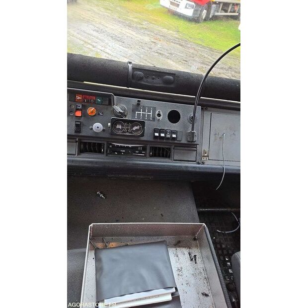 1998 Renault M210-46148219