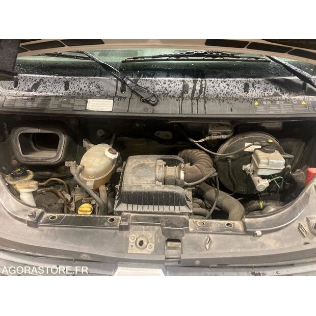 2009 رينو Master-46148243