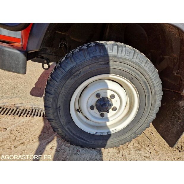 2000 Land Rover Defender-46148249