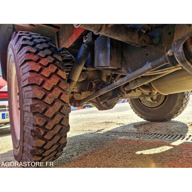 2000 Land Rover Defender-46148260