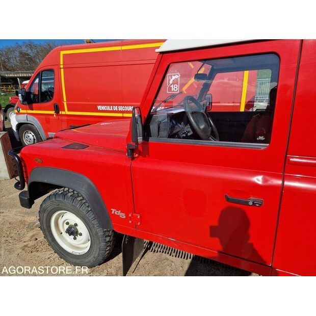 2000 Land Rover Defender-46148266