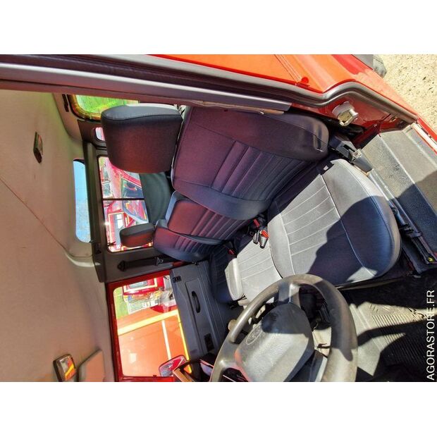 2000 Land Rover Defender-46148269