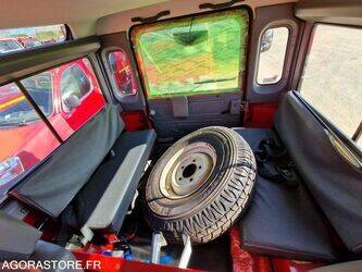 2000-land-rover-defender-1434839-46148271