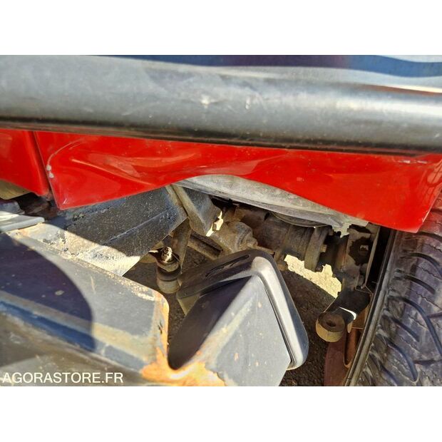 2000 Land Rover Defender-46148313