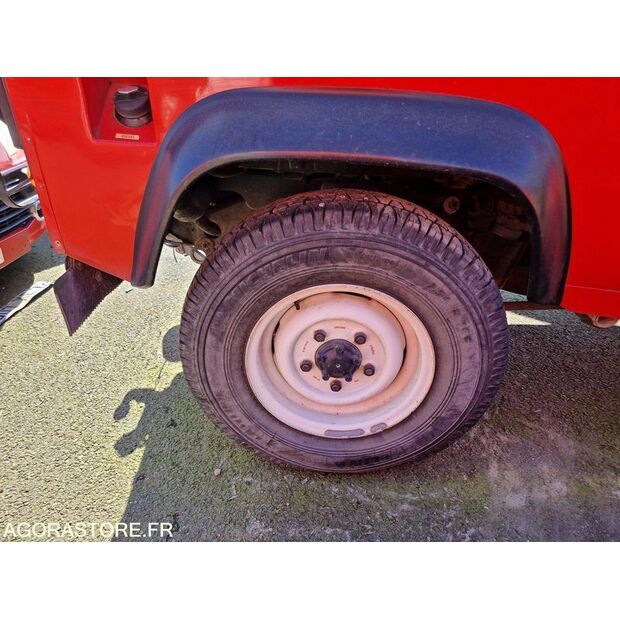 2000 Land Rover Defender-46148329