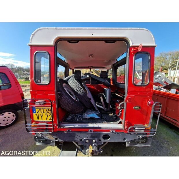 2000 Land Rover Defender-46148332