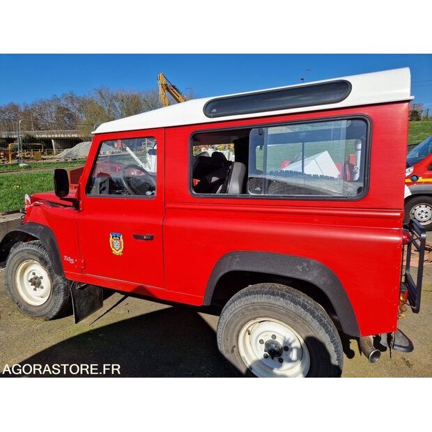 2000 Land Rover Defender-46148335
