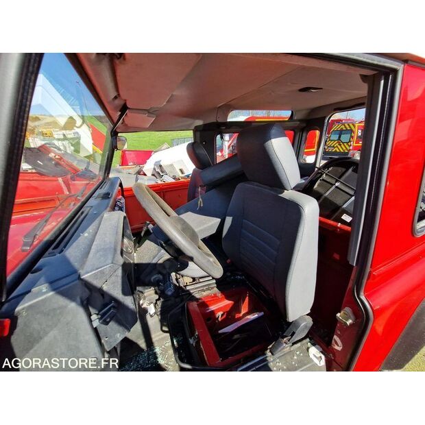 2000 Land Rover Defender-46148338