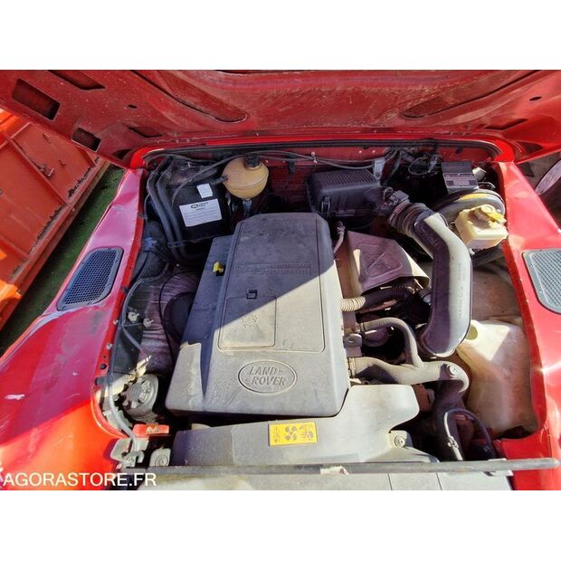 2000 Land Rover Defender-46148341