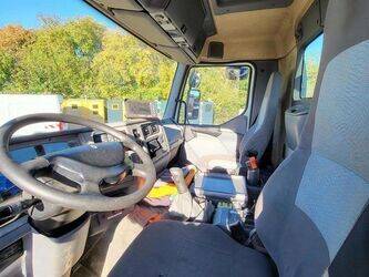 2005-renault-premium-1434845-46148350