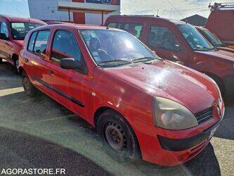 2005-renault-clio-1434847-46148360