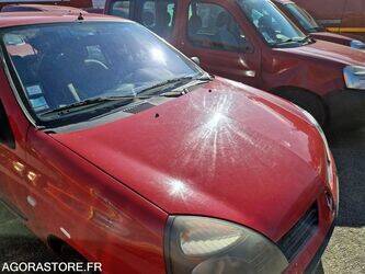 2005-renault-clio-1434847-46148367