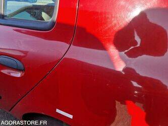 2005-renault-clio-1434847-46148377