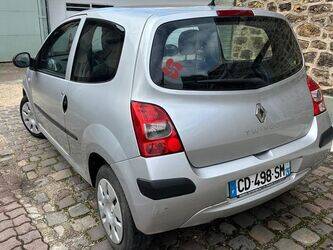 2008-renault-twingo-1434848-46148393