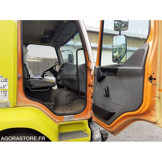 2001 Renault Midlum-46148767