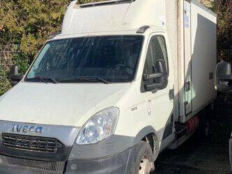 2012-iveco-65c15-1434878-46148800