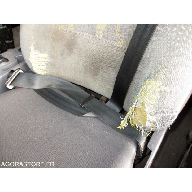 2001 Renault Midlum-46148895