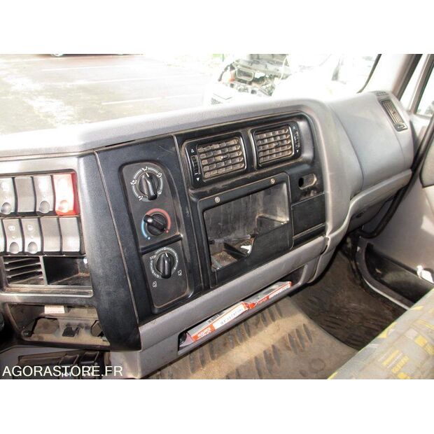 2001 Renault Midlum-46148900