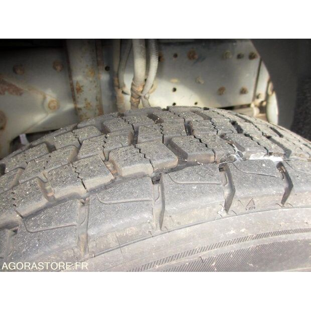 2001 Renault Midlum-46148903