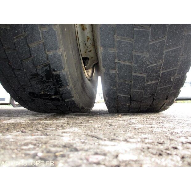 2001 Renault Midlum-46148904