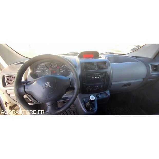 2013 بيجو Expert-46149021