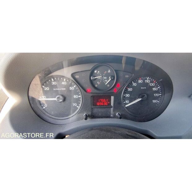 2013 بيجو Expert-46149022