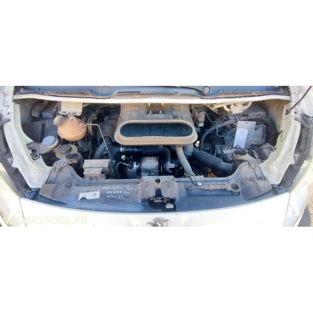 2013 بيجو Expert-46149024