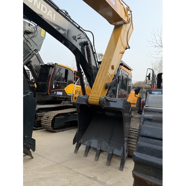 2025 اكس سي ام جي XE215GA-46149084