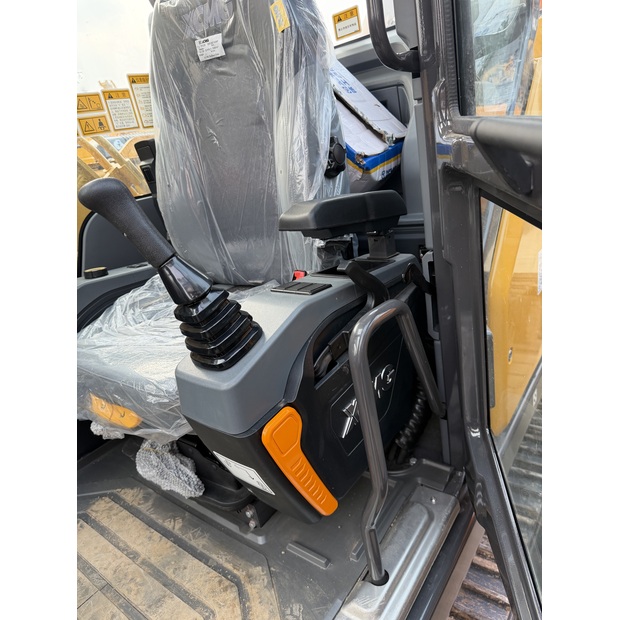 2025 اكس سي ام جي XE215GA-46149089