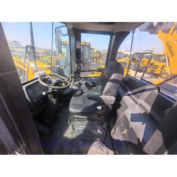 2025 LiuGong CLG862-46149363