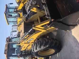 2025-jcb-4cx-1434910-46149374